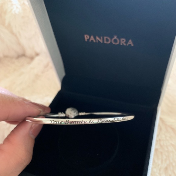 SOLD PANDORA DISNEY, BEAUTY&THE BEAST BANGLE - Picture 2 of 5